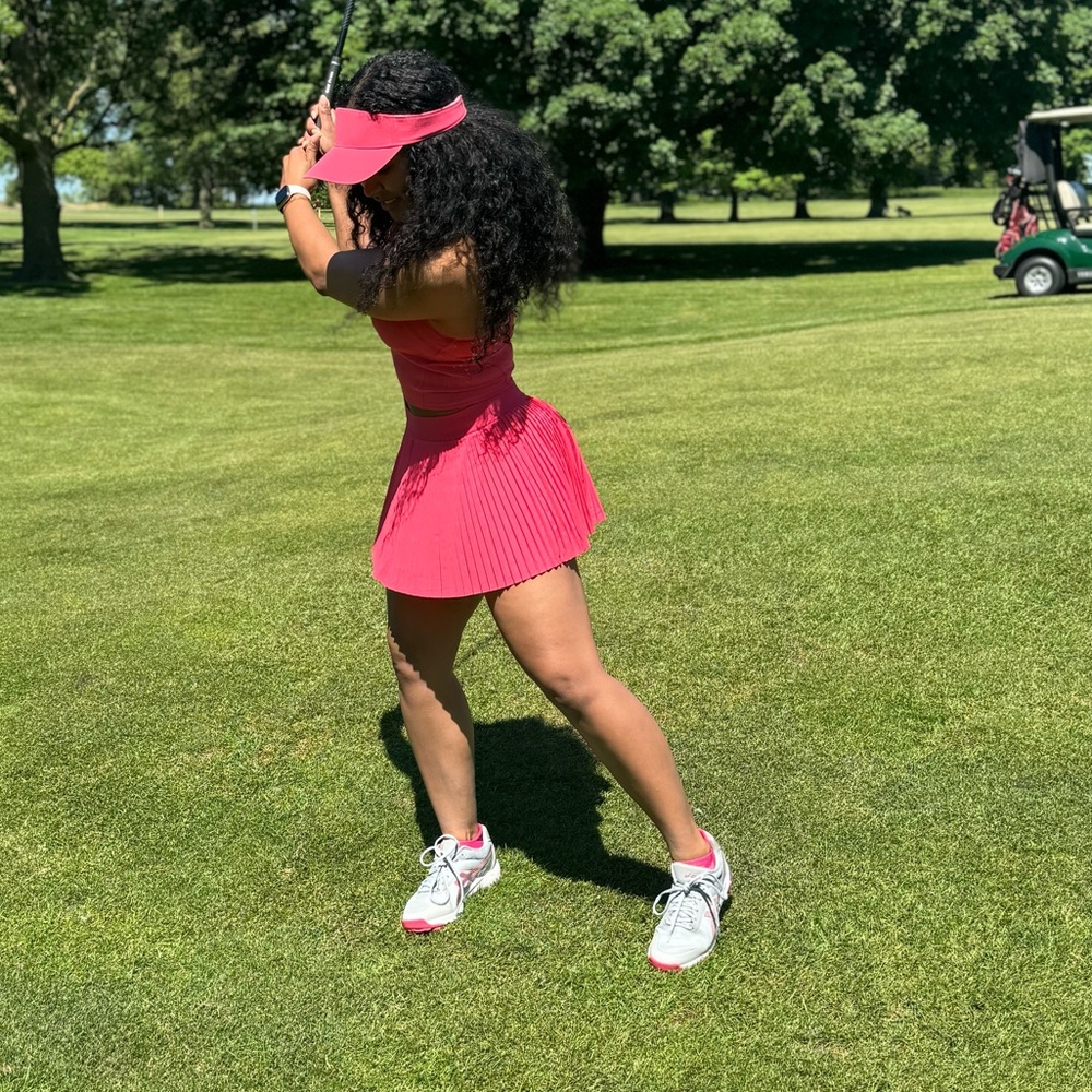 Like new hot pink lululemon tennis skirt